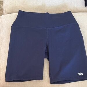 ALO Yoga Women's Dark Blue Bike Shorts